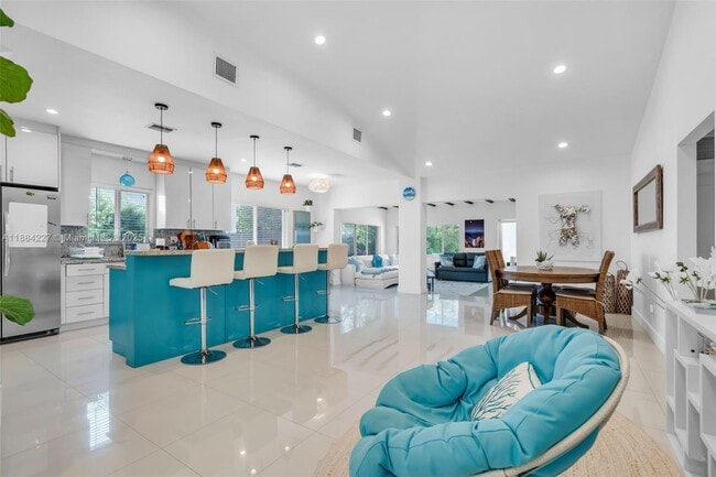 property at 1571 Normandy Dr