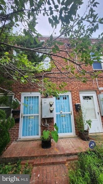 1422 W St SE, Unit Unit102 in Washington, DC - Building Photo - Building Photo