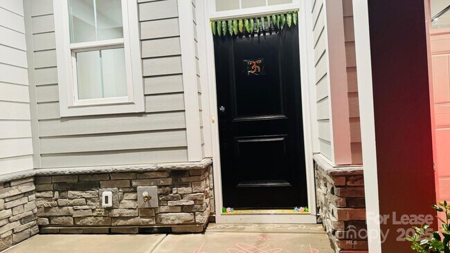 9508 Munsing Dr in Charlotte, NC - Building Photo - Building Photo