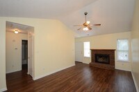 132 Brenda Dr photo'