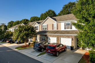 Harpers Mill Apartments in Clover, SC - Building Photo - Building Photo