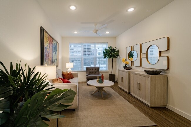 Warehouse District in Houston, TX - Building Photo - Building Photo