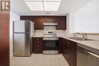 22 Clarissa Dr in Richmond Hill, ON - Building Photo - Building Photo