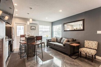 1235 22nd Ave S in St. Petersburg, FL - Building Photo - Building Photo