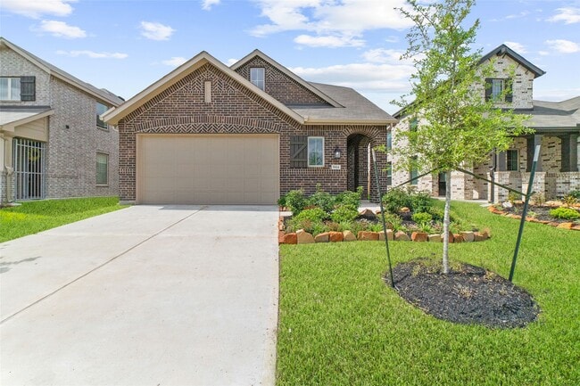 5014 Chestnut Orch Dr