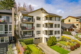 3615 Whitman Ave N in Seattle, WA - Building Photo