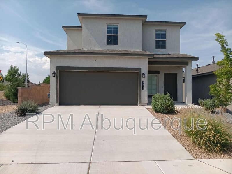 10753 Aspiration Ln SW in Albuquerque, NM - Building Photo