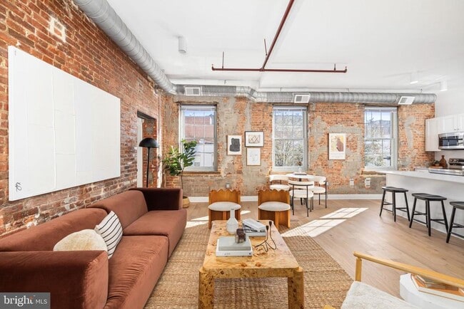 901 King St in Alexandria, VA - Building Photo - Building Photo