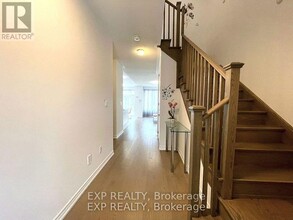 23 Milady Cres in Barrie, ON - Building Photo - Building Photo