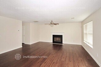 5904 Bluegrass View in Fairburn, GA - Building Photo - Building Photo
