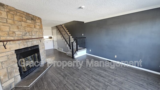 14416 E Hawaii Cir in Aurora, CO - Building Photo - Building Photo