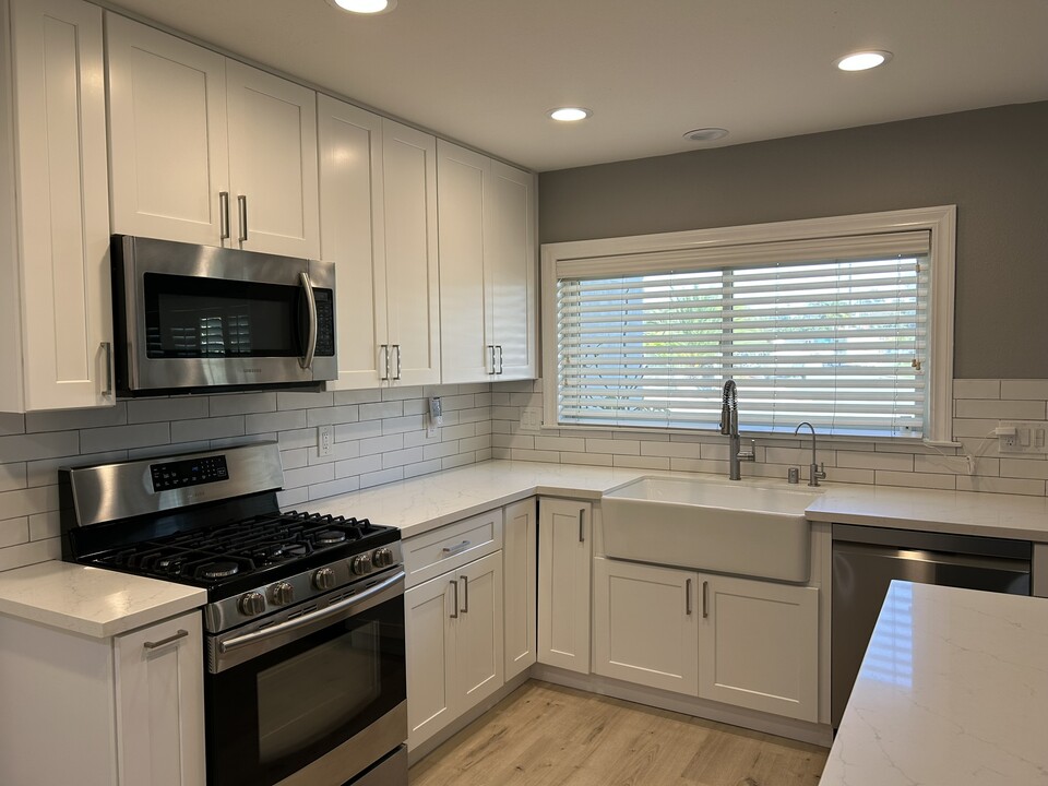 3602 Armstrong St in San Diego, CA - Foto de edificio