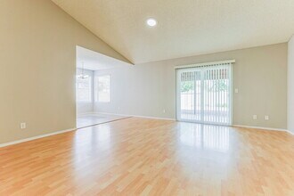 624 S 75th St in Mesa, AZ - Building Photo - Building Photo