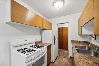 1776 St. Clair Ave in St. Paul, MN - Building Photo - Building Photo