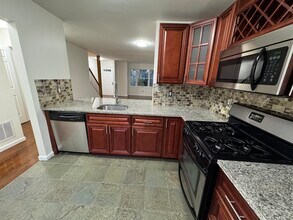 230 Washington Ave in Dumont, NJ - Building Photo - Building Photo