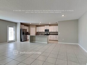 2381 Jungle Dr in Ruskin, FL - Foto de edificio - Building Photo