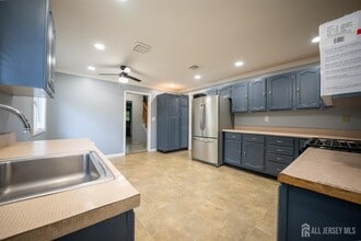 41 Justice St in Piscataway, NJ - Building Photo - Building Photo