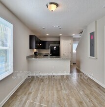 636 Pippin St in Jacksonville, FL - Building Photo - Building Photo