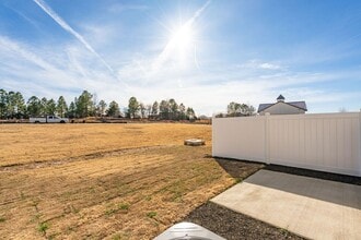 7020 Eclipse Trl in Whitsett, NC - Building Photo - Building Photo