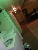 1044 Osprey Dr in Stansbury Park, UT - Building Photo