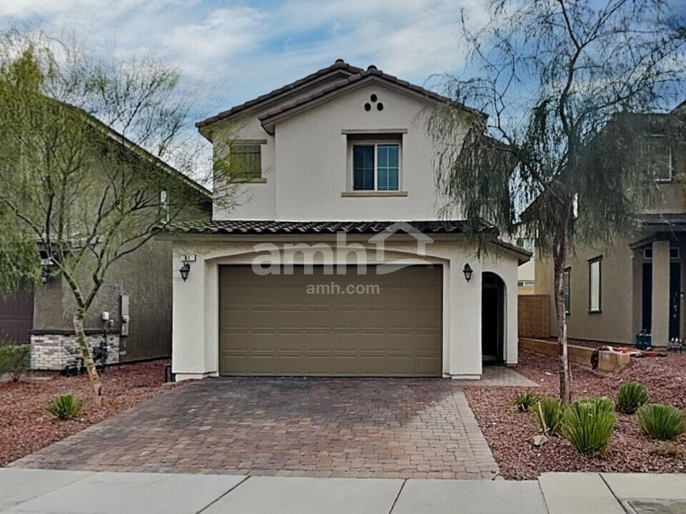 81 Foxridge Swings Ln in Henderson, NV - Foto de edificio
