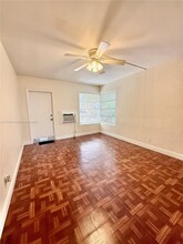 10 SE 9th Ave in Fort Lauderdale, FL - Building Photo - Building Photo