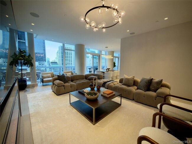 property at 18 W 53rd St