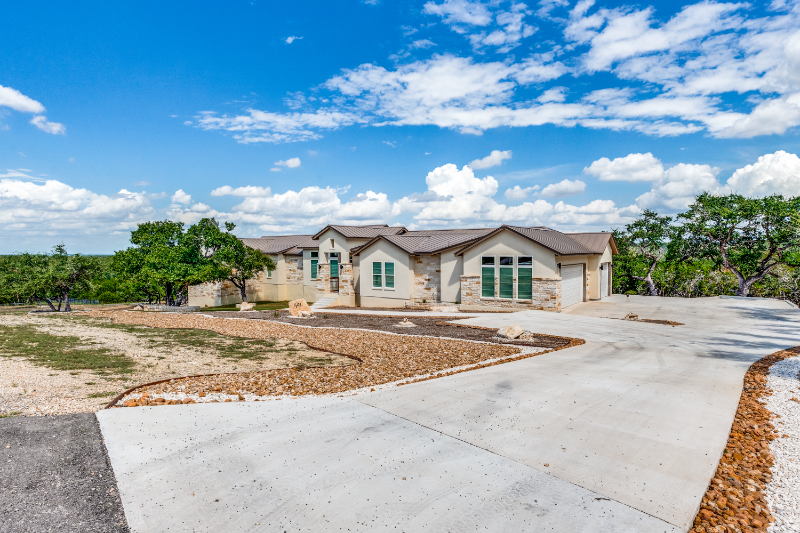 3105 Comal Springs in Canyon Lake, TX - Building Photo