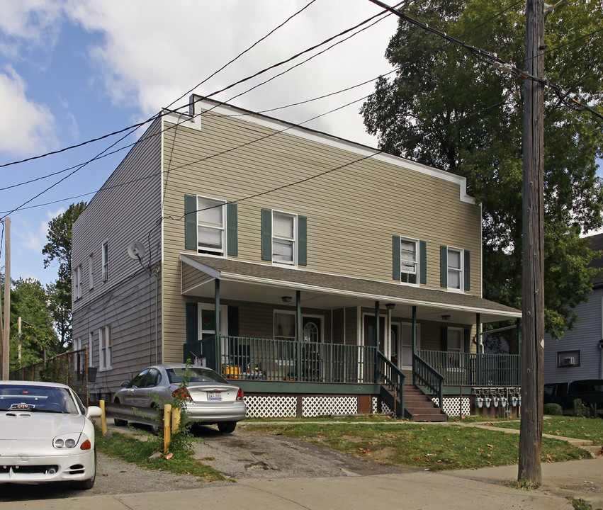 2206 Denison Ave in Cleveland, OH - Building Photo