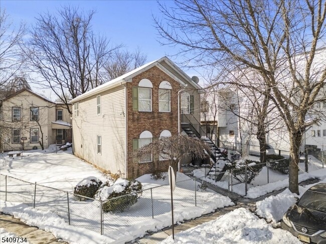 property at 17 Holsman St