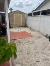 3192 W 70th St in Hialeah, FL - Building Photo - Building Photo