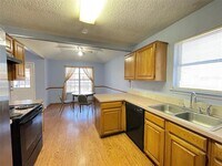 5500 Whisper Glen Dr photo'