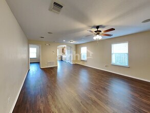 2711 Candleridge Drive in San Antonio, TX - Building Photo - Building Photo
