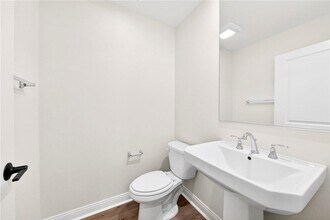 12112 Blue Sky Ct in Whittier, CA - Foto de edificio - Building Photo