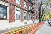 421 Crown St in Brooklyn, NY - Building Photo - Building Photo