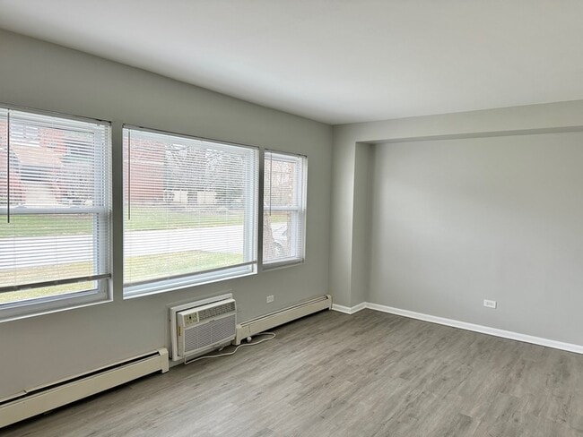 property at 8635 84th Ct