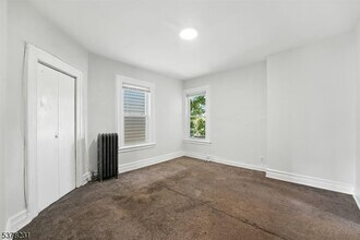23 Cummings St in Irvington, NJ - Building Photo - Building Photo