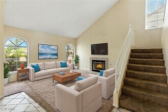 3252 Centavo Dr in Las Vegas, NV - Building Photo - Building Photo
