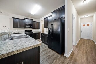 232 Bobbie Way in Woodstock, GA - Building Photo - Building Photo