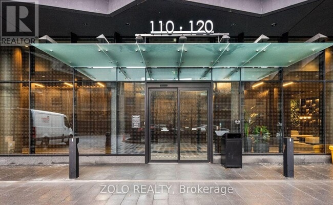 110 Broadway Ave in Toronto, ON - Building Photo - Building Photo