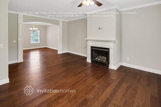 232 Austin Dr in Charlotte, NC - Foto de edificio - Building Photo