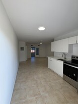 627 NE 6th Ave in Boynton Beach, FL - Building Photo