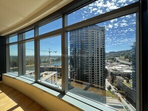 3601 S River Pkwy-Unit -#1816 in Portland, OR - Building Photo - Building Photo