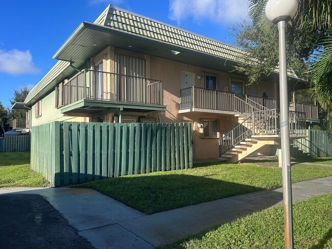 property at 1856 Fairview Villas Dr