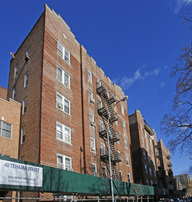 40 Tehama St in Brooklyn, NY - Foto de edificio - Building Photo