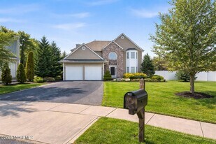 69 Fortune Ct in Toms River, NJ - Building Photo