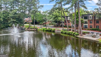 27404 Plantation Dr NE in Atlanta, GA - Building Photo