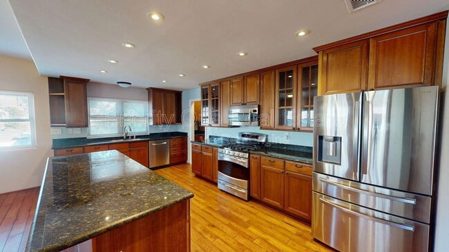 2025 Cypress Ave. in San Diego, CA - Building Photo - Building Photo