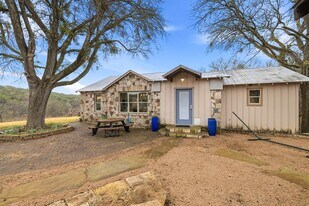 275 Creek Ridge Trail W in Mountain Home, TX - Building Photo