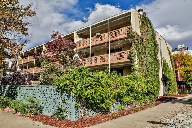 Emerson Gardens Apartments